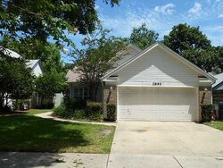 Pre-foreclosure in  Donaldson Dr Orlando, FL 32812