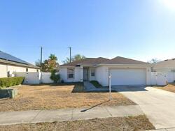 Pre-foreclosure in  15th Ave E Palmetto, FL 34221