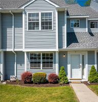 Pre-foreclosure in  Evergreen Way Pawling, NY 12564