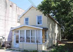 Pre-foreclosure in  Livingston Ave Albany, NY 12206