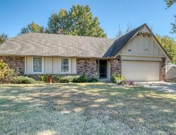 Pre-foreclosure in  S Poplar Ave Broken Arrow, OK 74011