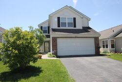 Pre-foreclosure in  Tumbleweed Ln Canal Winchester, OH 43110