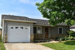 Pre-foreclosure in  Edgewater Ave Galloway, OH 43119