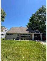 Pre-foreclosure in  Richard Ave Grove City, OH 43123