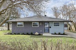 Pre-foreclosure in  Bruckner Rd Columbus, OH 43207