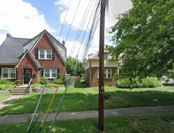 Pre-foreclosure in  Greenway Ave N Columbus, OH 43219