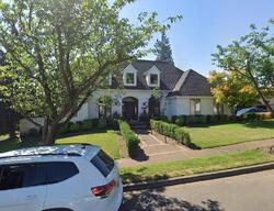 Pre-foreclosure in  Surrey Ln West Linn, OR 97068
