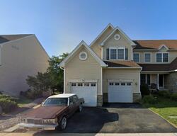 Pre-foreclosure in  WASHINGTON SQUARE CIR Washington, NJ 07882