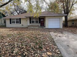 Pre-foreclosure in  S Locust Dr Oklahoma City, OK 73110