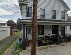 Pre-foreclosure in  Fairview Ave Cumberland, MD 21502