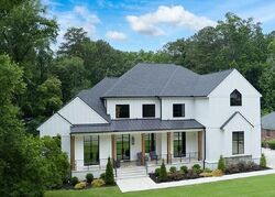Pre-foreclosure in  Indian Hills Pkwy Marietta, GA 30068