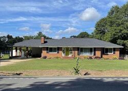 Pre-foreclosure in  Us Highway 80 W Montrose, GA 31065