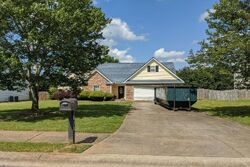 Pre-foreclosure in  Ruby Way Griffin, GA 30224
