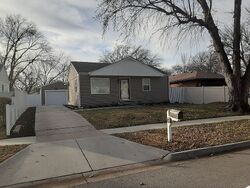Pre-foreclosure in  N 51st St Lincoln, NE 68504