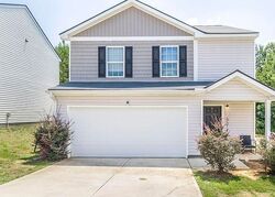 Pre-foreclosure in  Hawthorn Trl Macon, GA 31210