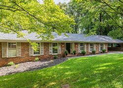 Pre-foreclosure in  Lenox Cir Se Rome, GA 30161