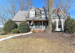 Pre-foreclosure in  Ivy Cir Birmingham, AL 35226
