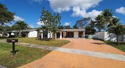 Pre-foreclosure in  Sw 101st Ter Fort Lauderdale, FL 33328