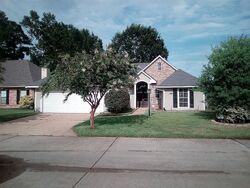 Pre-foreclosure in  Plum Creek Dr Shreveport, LA 71106