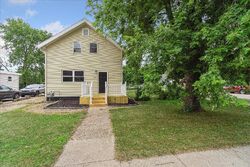 Pre-foreclosure in  Shirland Ave South Beloit, IL 61080