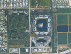  Lake Circle Dr , Fort Myers FL
