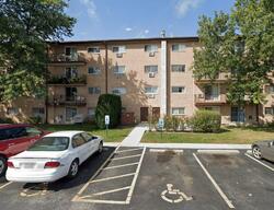 Pre-foreclosure in  N Boxwood Dr  Mount Prospect, IL 60056
