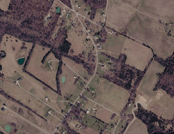 Pre-foreclosure in  Loretto Rd Bardstown, KY 40004