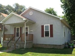 Pre-foreclosure in  Madison St Paducah, KY 42001