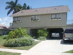 Pre-foreclosure in  Almeria Ct Marco Island, FL 34145