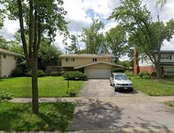 Pre-foreclosure in  Macfarlane Cres Flossmoor, IL 60422