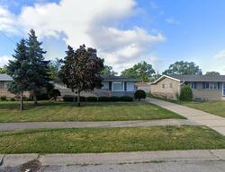Pre-foreclosure in  Indianwood Dr Thornton, IL 60476