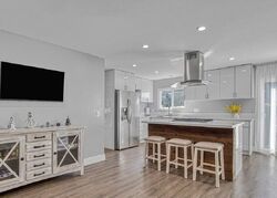 Pre-foreclosure in  Cirrus Way West Hills, CA 91307