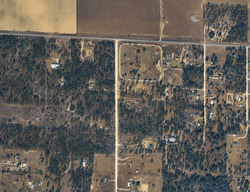 Pre-foreclosure in  Se 143rd Ct Morriston, FL 32668