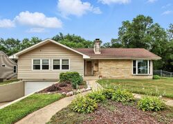 Pre-foreclosure in  Bayview Ln Mchenry, IL 60051
