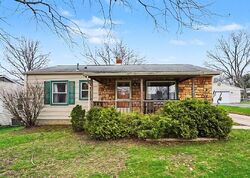 Pre-foreclosure in  Fairview Ct Salem, OH 44460