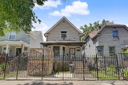 Pre-foreclosure in  N Lawler Ave Chicago, IL 60651