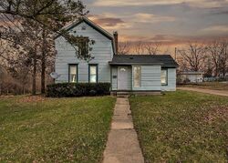 Pre-foreclosure in  S Shiawassee St Owosso, MI 48867
