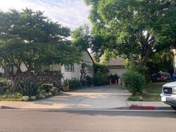 Pre-foreclosure in  Calle De Paseo Baldwin Park, CA 91706
