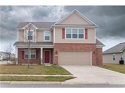 Pre-foreclosure in  Chelone Dr Plainfield, IN 46168