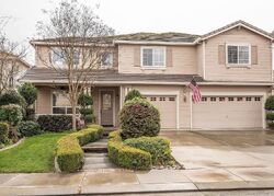 Pre-foreclosure in  Sunflower Ct Modesto, CA 95356