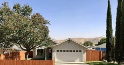 Pre-foreclosure in  N 3rd St Shandon, CA 93461