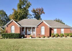  Cedarwood Dr Sw, Hartselle AL