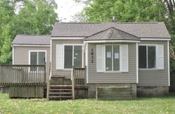 Pre-foreclosure in  IRVINGTON AVE Lansing, MI 48910