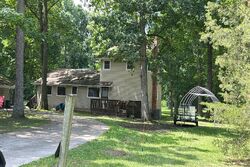 Pre-foreclosure in  Torrey Rd Fenton, MI 48430