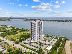 Pre-foreclosure in  N FLAGLER DR  West Palm Beach, FL 33407