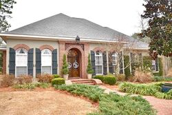 Pre-foreclosure in  Brookline Dr Hattiesburg, MS 39402