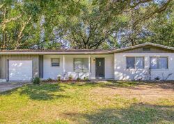 Pre-foreclosure in  Lake Terrace Ave Pensacola, FL 32505