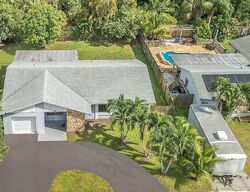 Pre-foreclosure in  Sw 49th Ter Pompano Beach, FL 33068