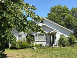  W Scott St, Monett MO