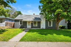 Pre-foreclosure in  N Jefferson St Spokane, WA 99205